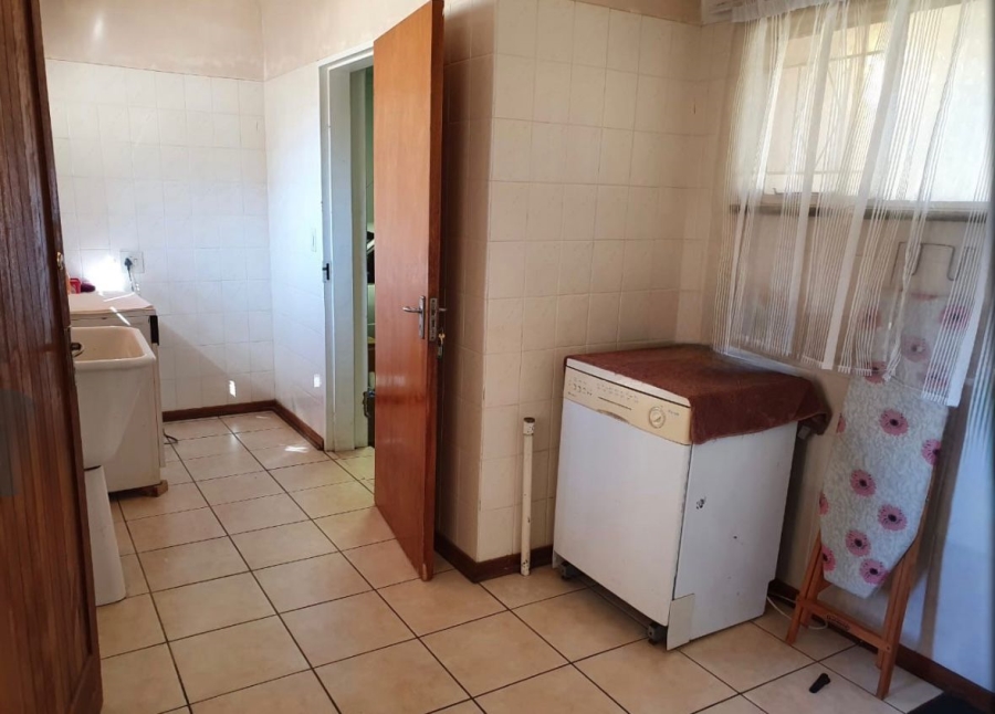 4 Bedroom Property for Sale in Flamwood North West